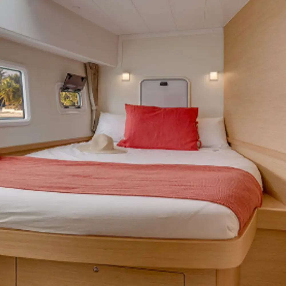 No Name: Master Cabin #1 (Cabin Charter 2 pax) FULLY CREWED, ALL EXPENSES 7