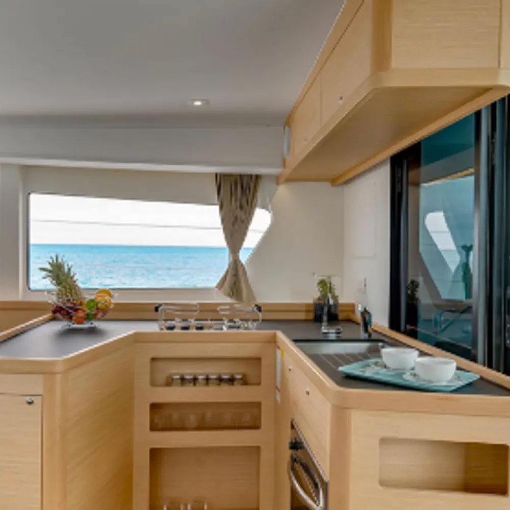 No Name: Master Cabin #2 (Cabin Charter 2 pax) FULLY CREWED, ALL EXPENSES 12