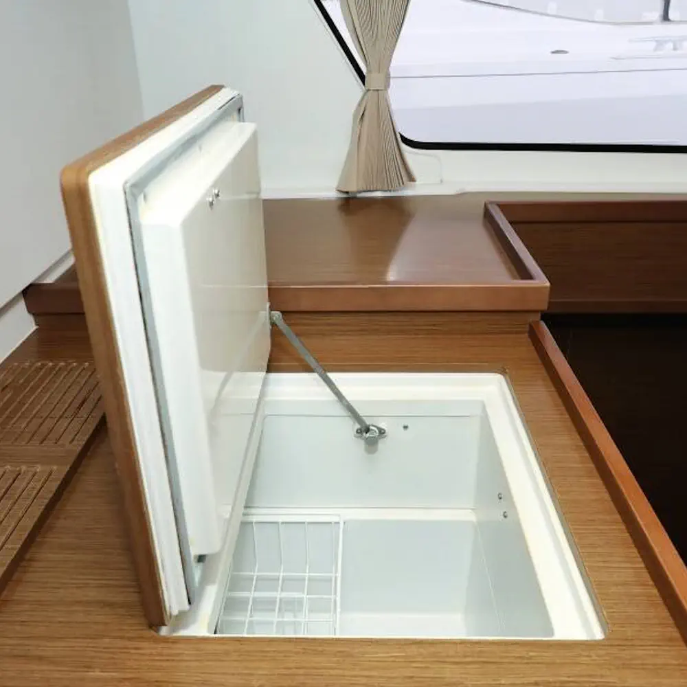Ice Cat 32