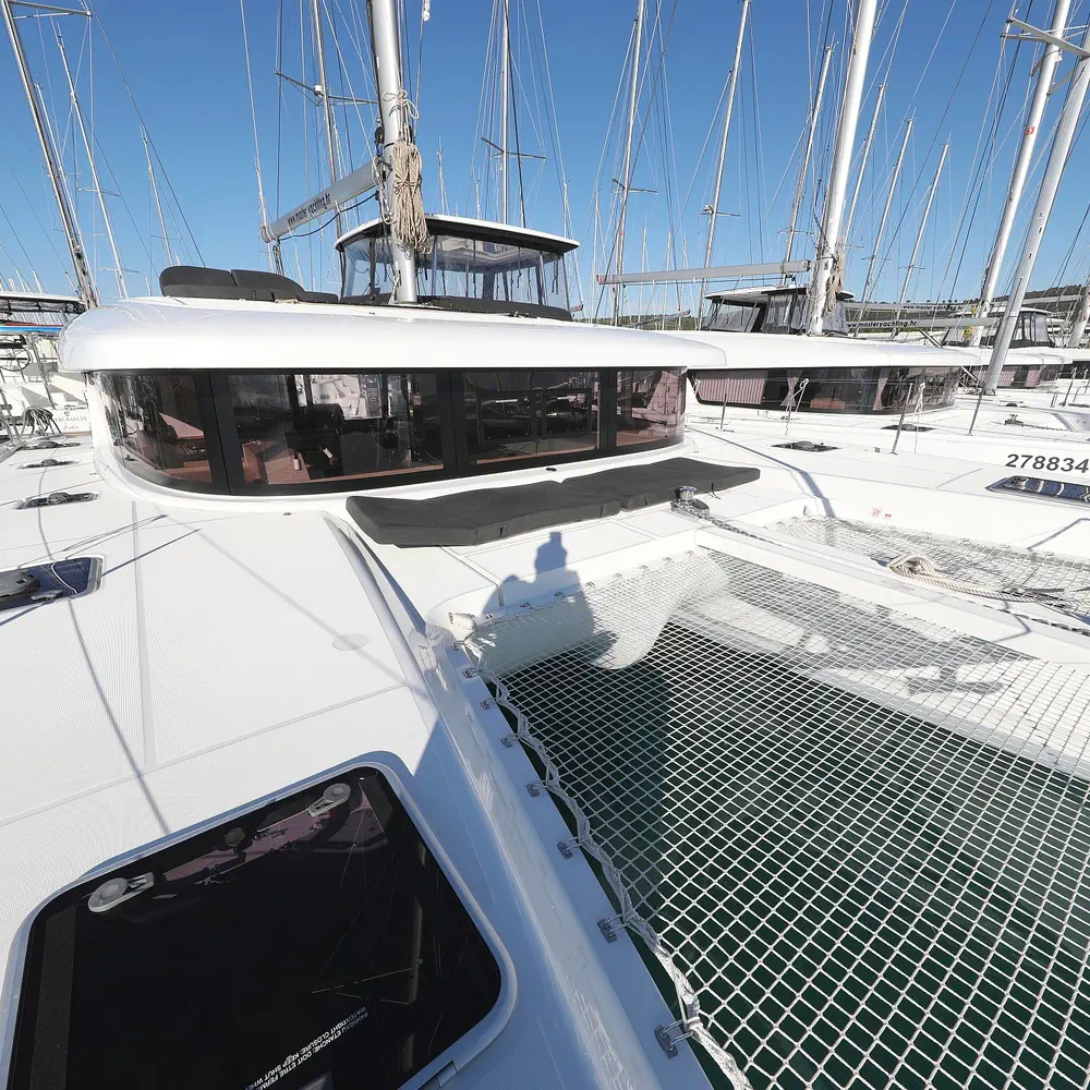 EQUATOR 32