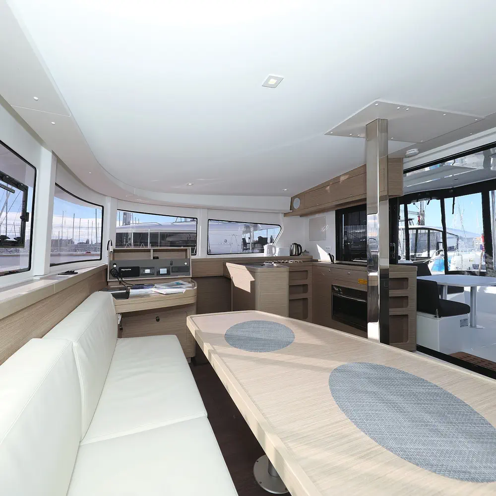 EQUATOR 28