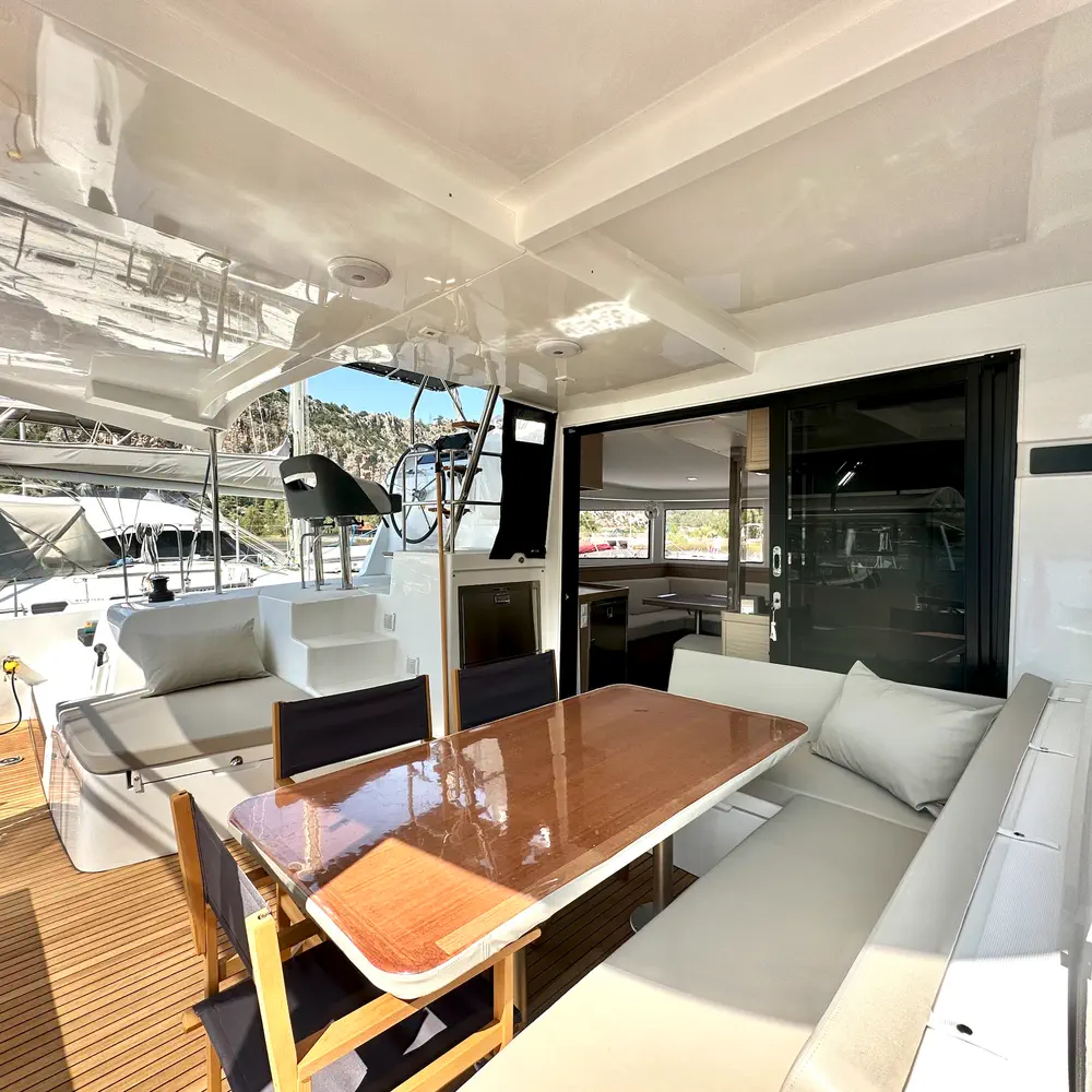Sail Electra 4