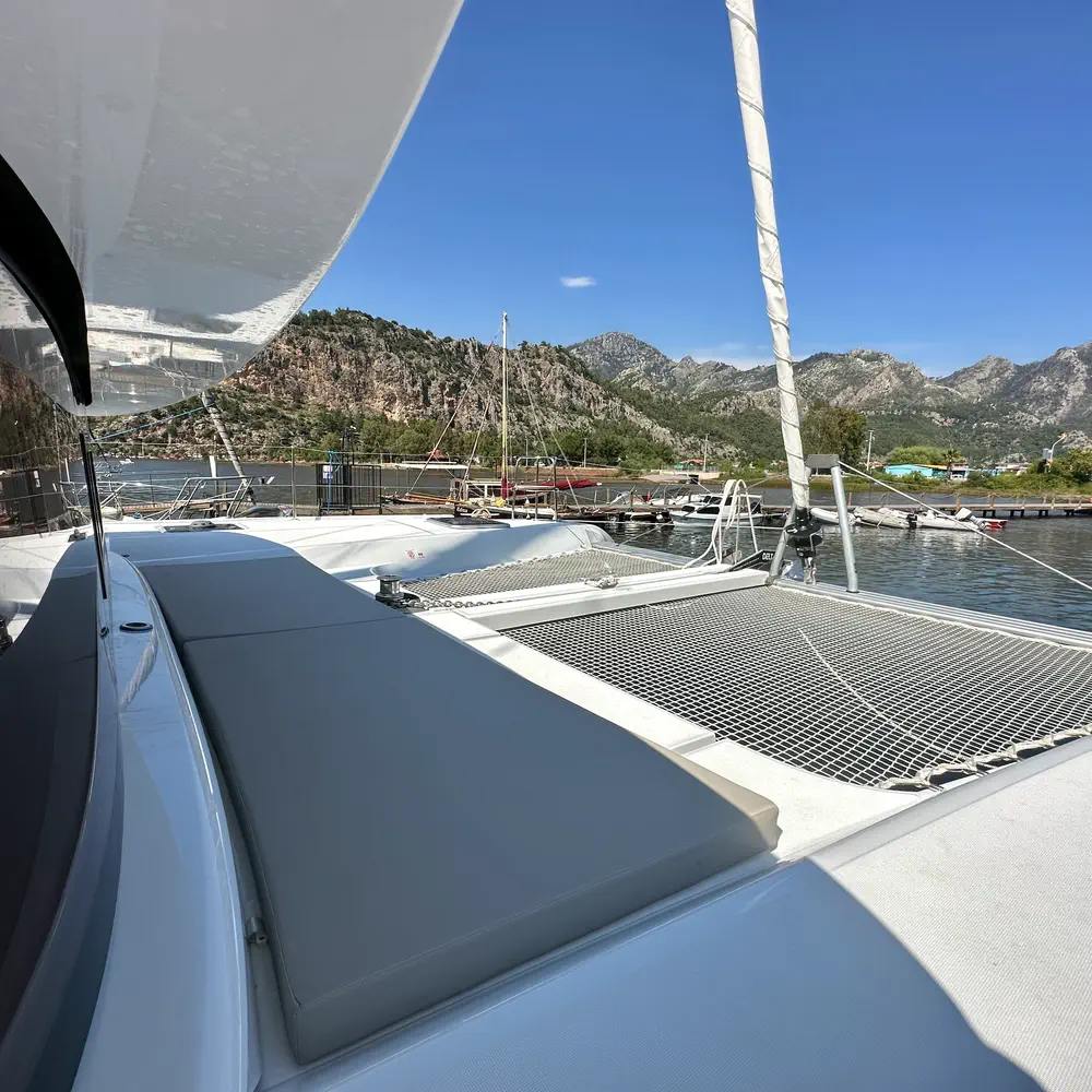 Sail Electra 11