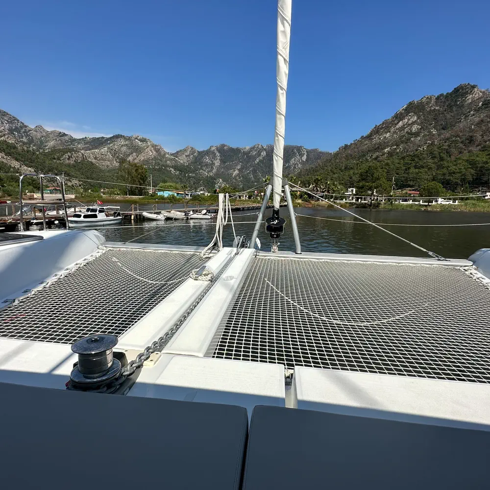 Sail Electra 1
