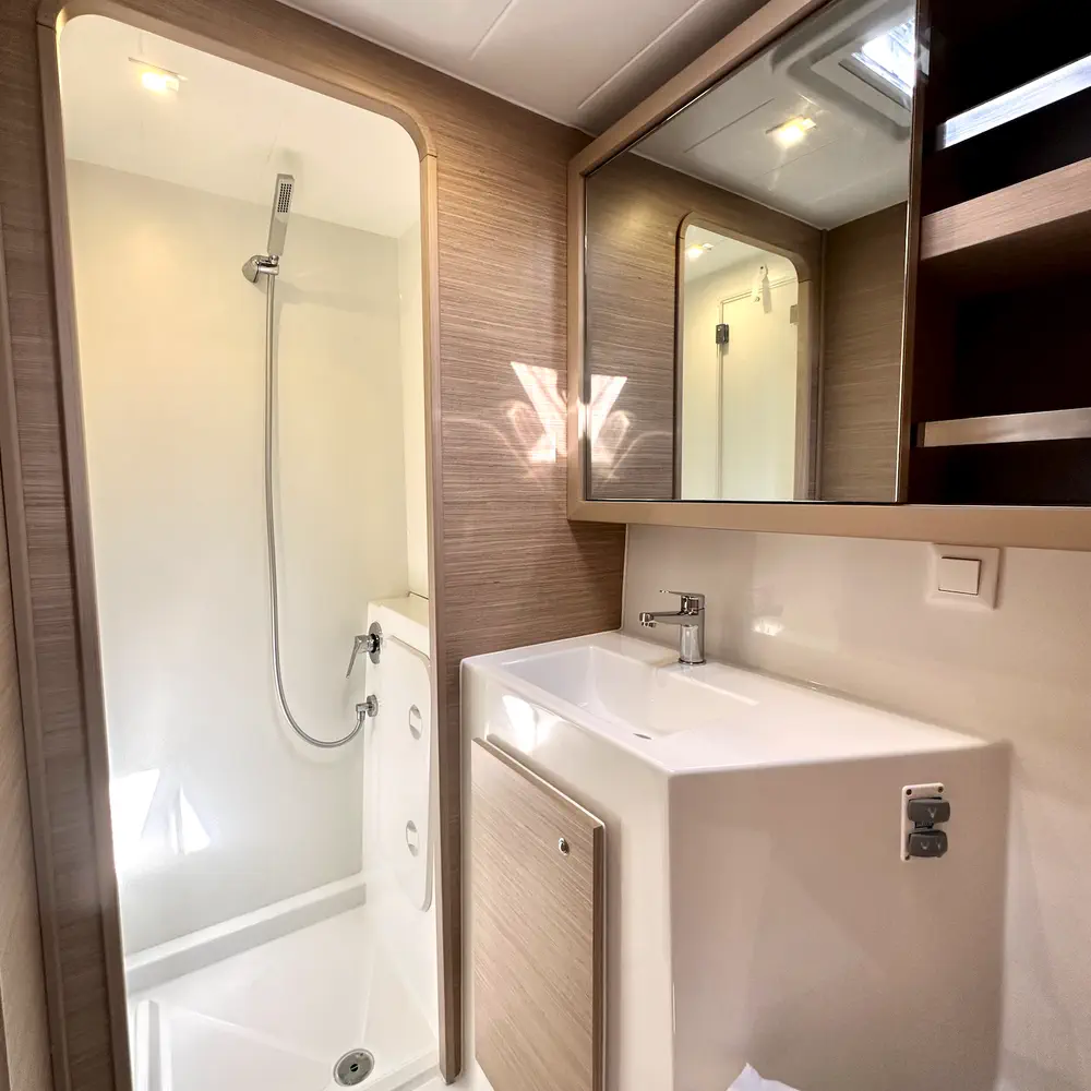 Sail Electra 20