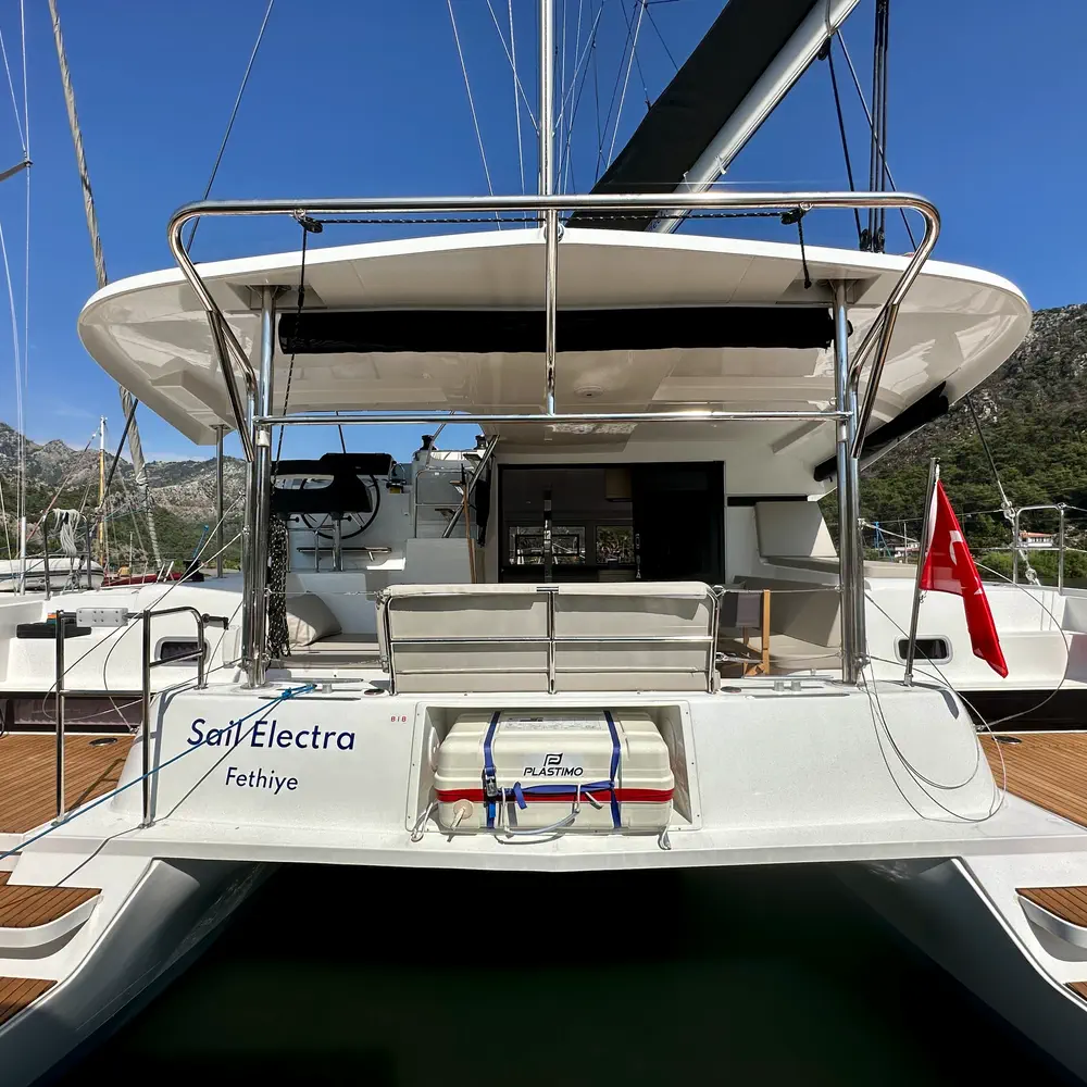 Sail Electra 25
