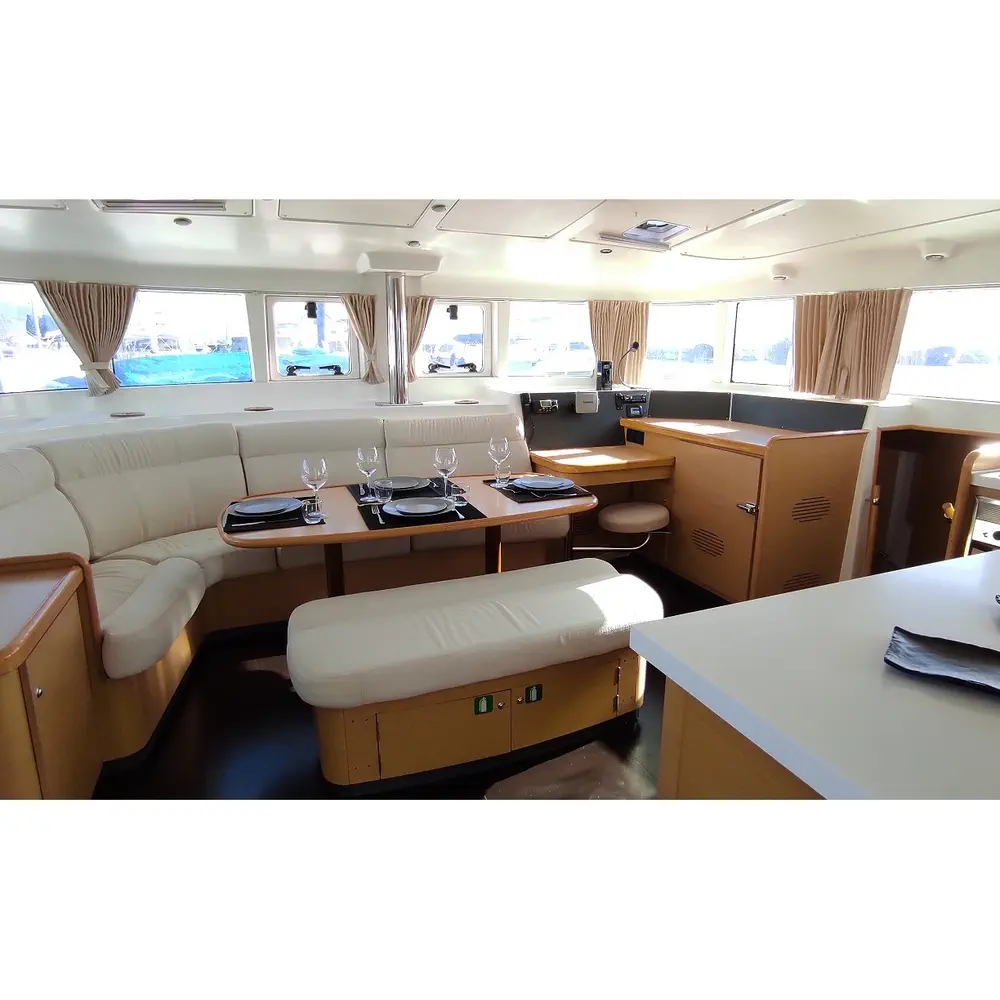 Casino (A/C) - (A/C - Generator - Refit 2021) 4
