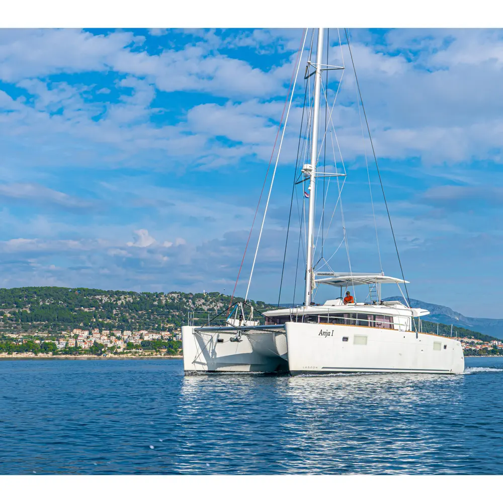 Main image of catamaran, Lagoon 450 Fly ANJA I