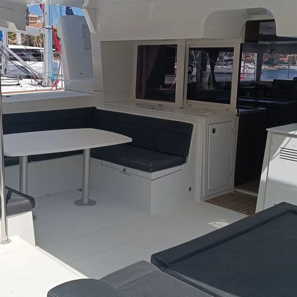 Sunsail Lagoon 450F Classic 1