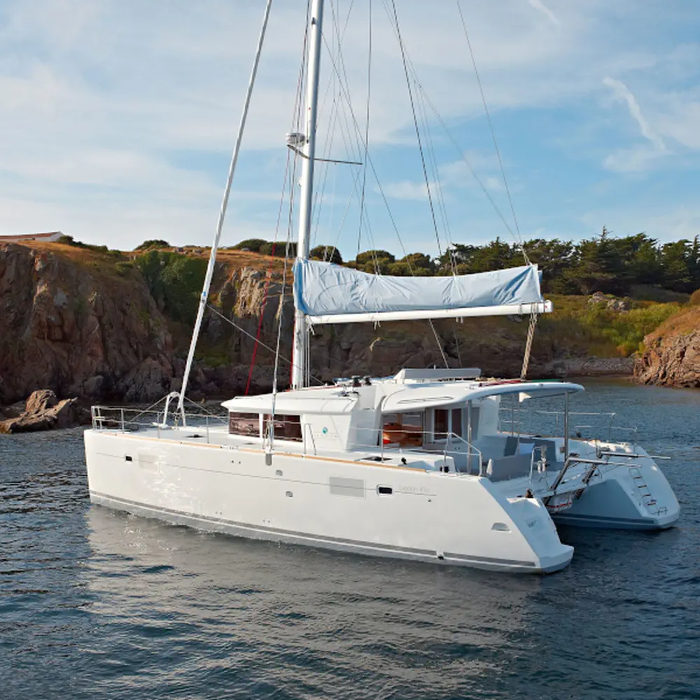 ANNIE (generator, air condition, water maker, 2 SUP free of charge) 9