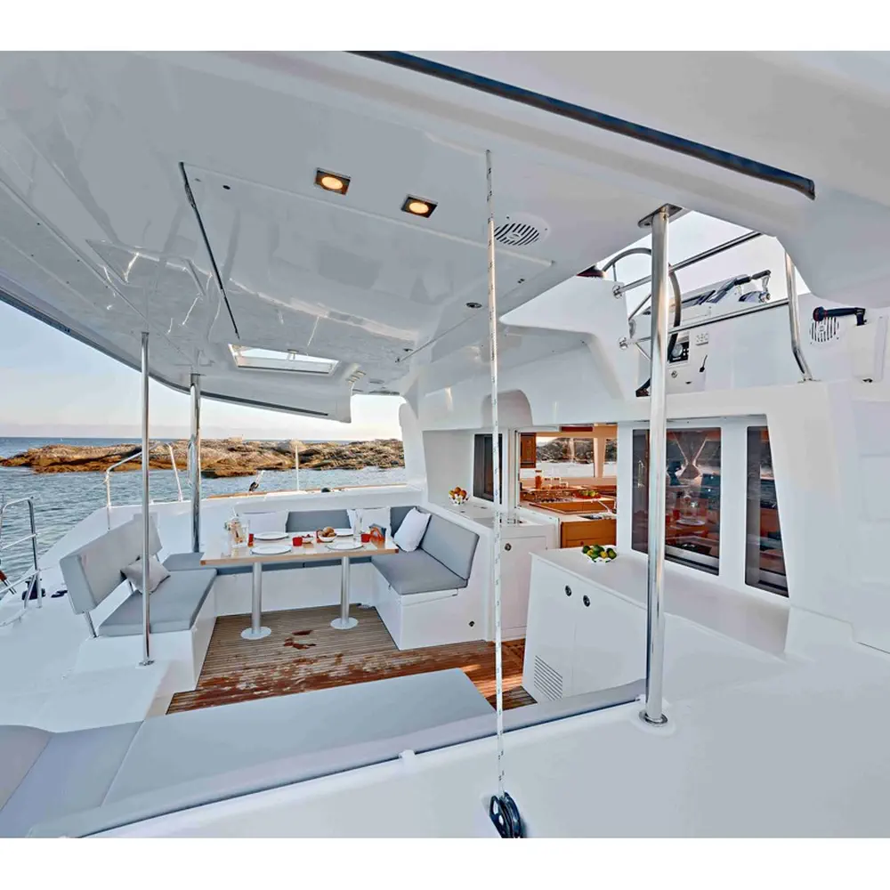 https://dsmkaagprkqin.cloudfront.net/images/lagoon/catamaran/lagoon-450-fly/6165867500000102701-1746552355372453296-lagoon450f-1-1000x1000.webp