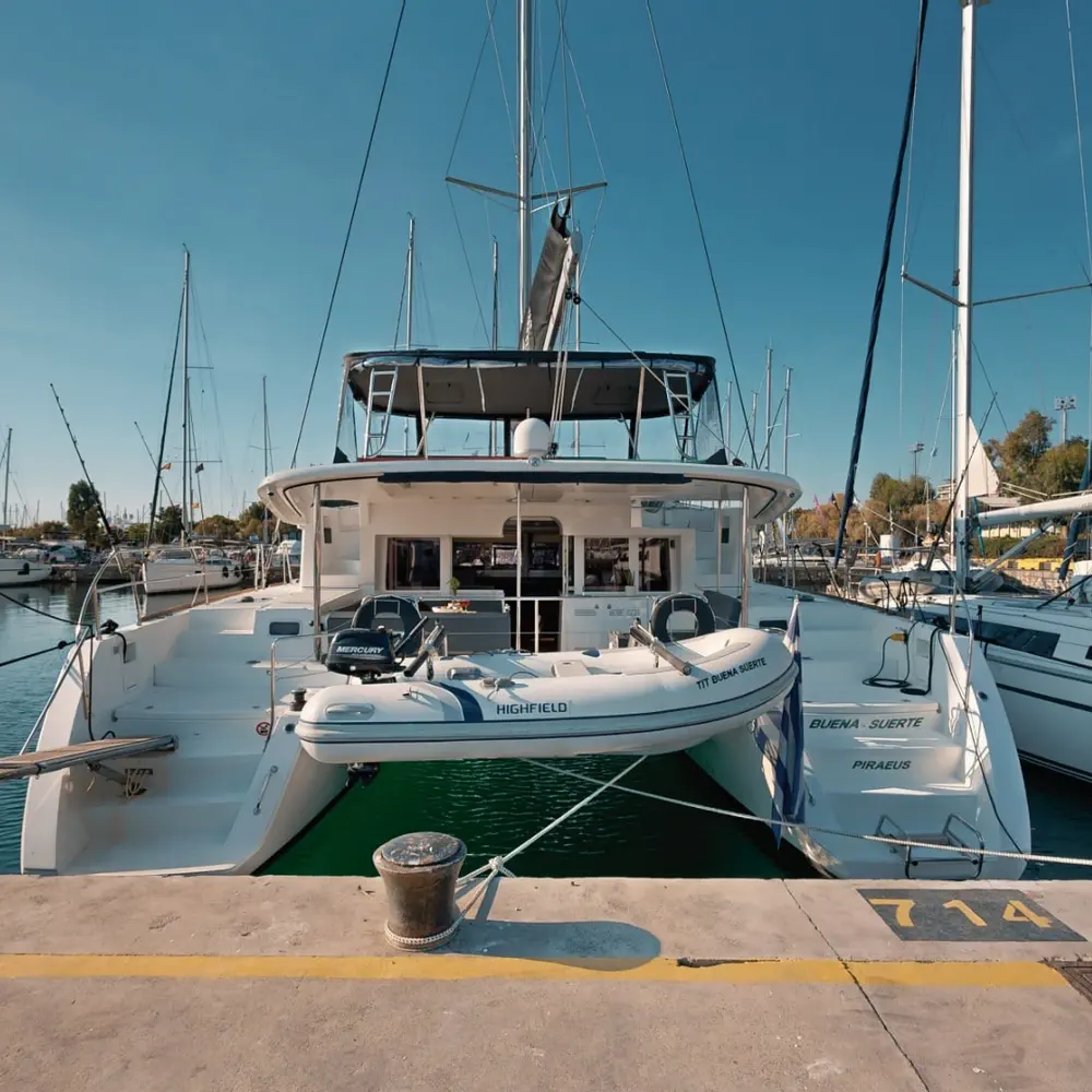 BUENA SUERTE (VIP EQUIPPED, Generator, Air-condition, Watermaker, Teak cockpit, Wine Cooler, Bowthruster, Full enclosure large bimini, electric oven, 4-heater gas stove, 2 SUP, Wifi) Refit 2024 *Skippered only* 9