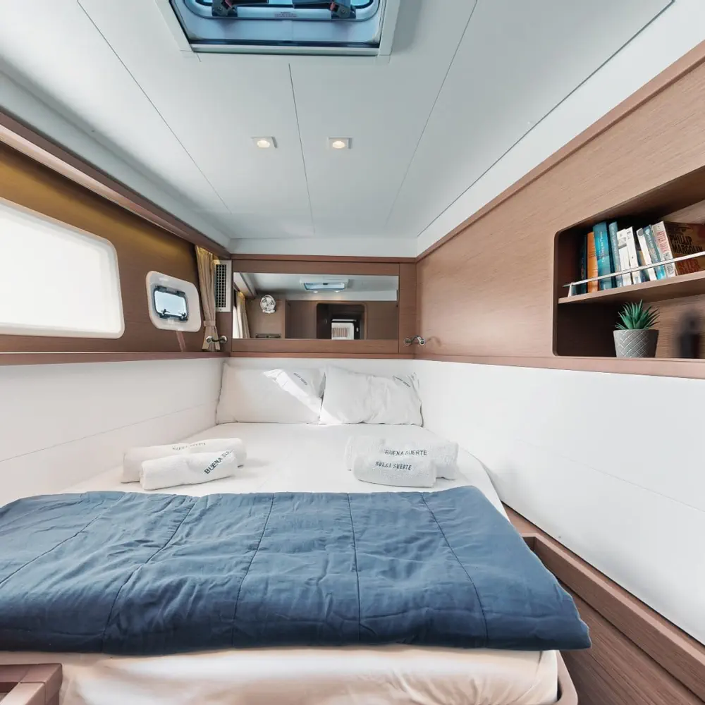 BUENA SUERTE (VIP EQUIPPED, Generator, Air-condition, Watermaker, Teak cockpit, Wine Cooler, Bowthruster, Full enclosure large bimini, electric oven, 4-heater gas stove, 2 SUP, Wifi) Refit 2024 *Skippered only* 19