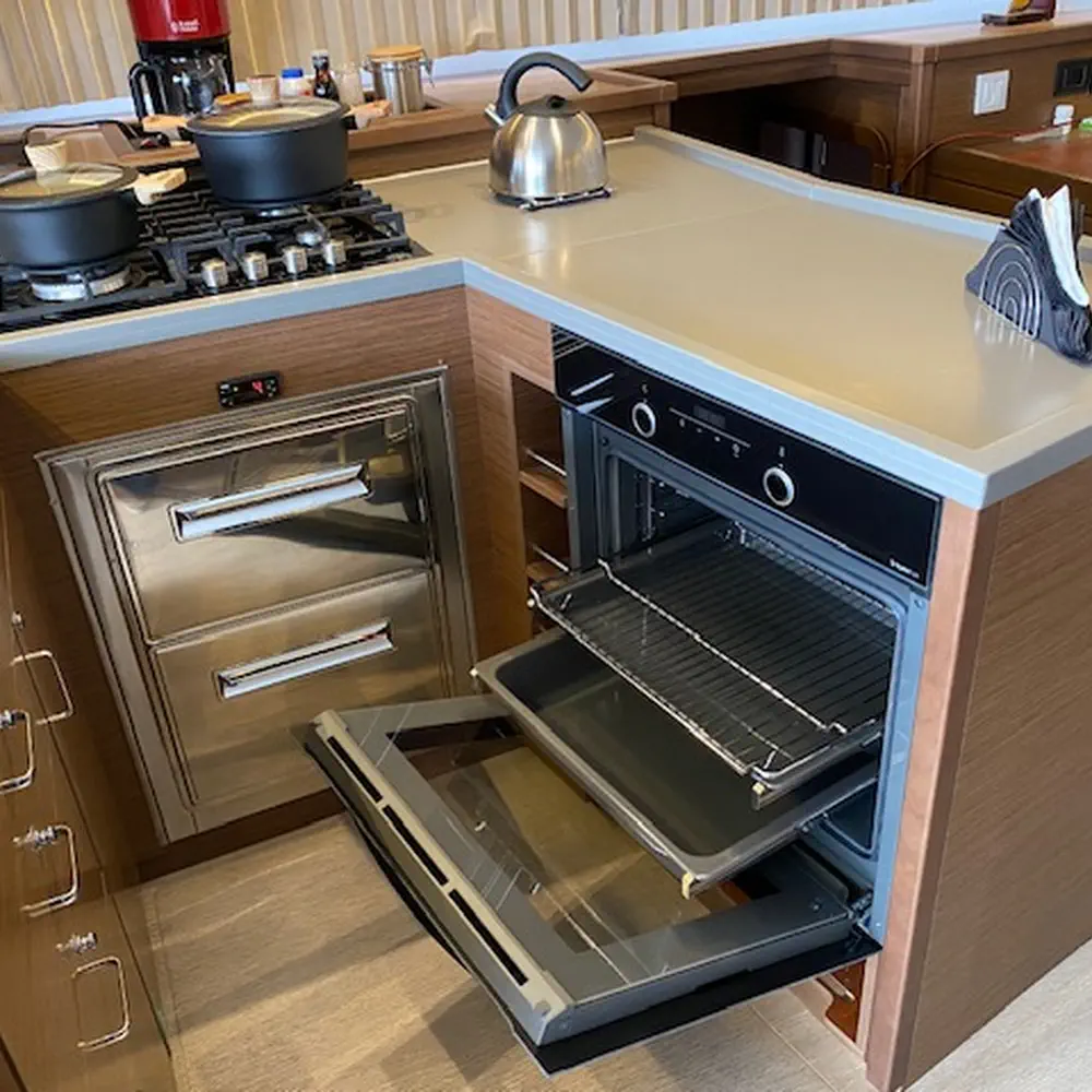 BUENA SUERTE (VIP EQUIPPED, Generator, Air-condition, Watermaker, Teak cockpit, Wine Cooler, Bowthruster, Full enclosure large bimini, electric oven, 4-heater gas stove, 2 SUP, Wifi) Refit 2024 *Skippered only* 21