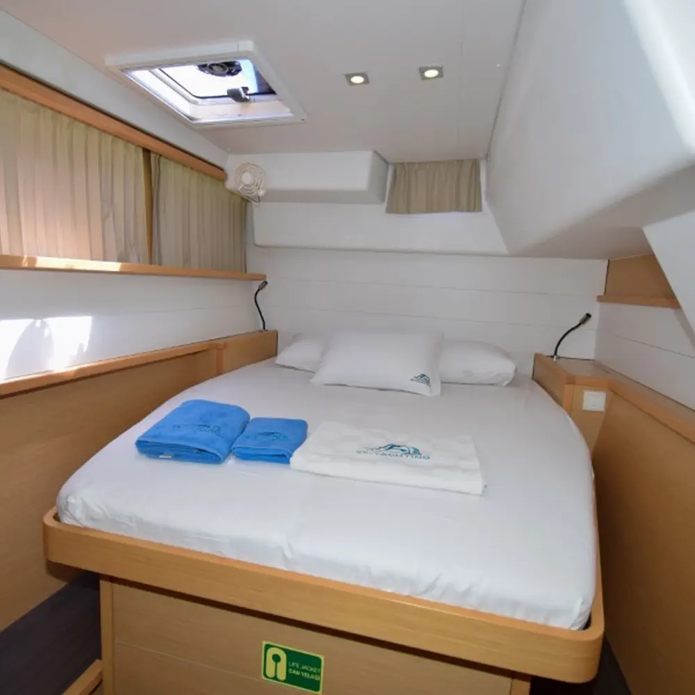 Loryma Sailing 32