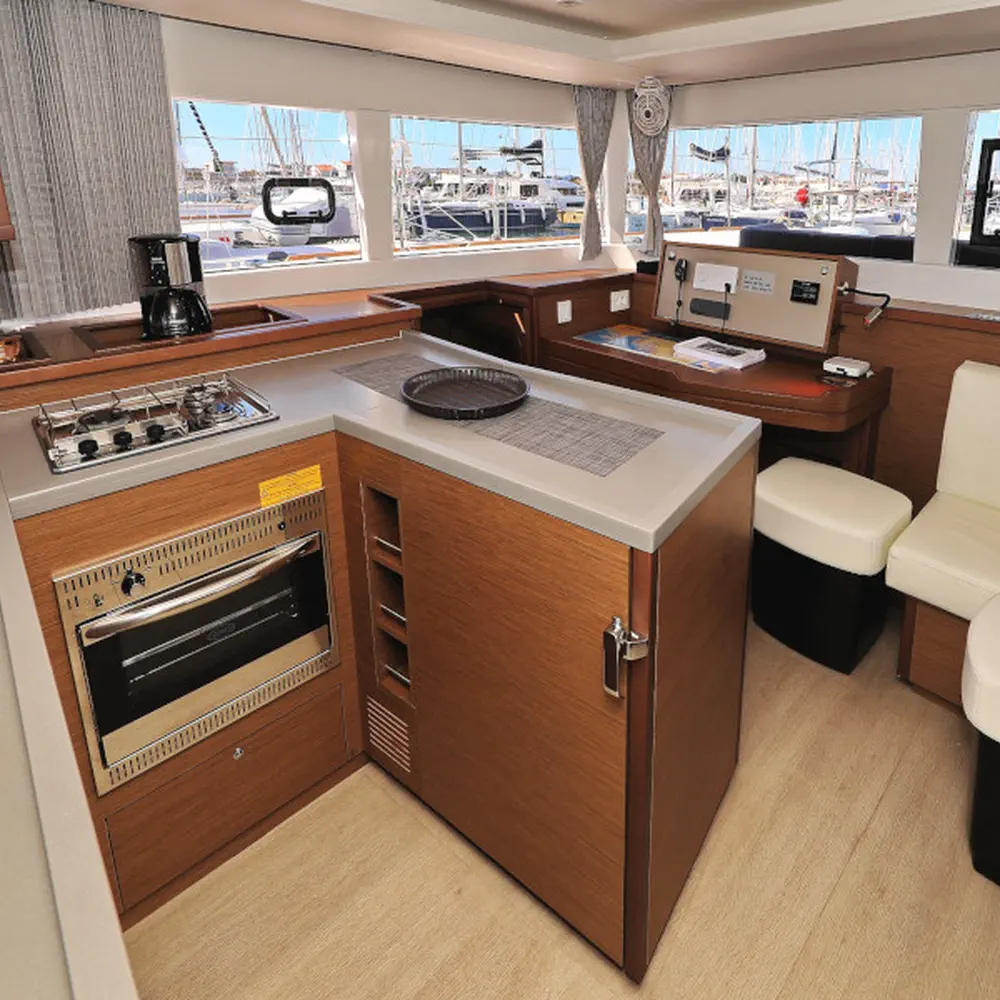 OLIVER 28