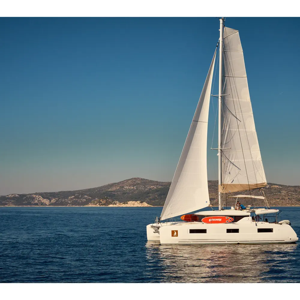 https://dsmkaagprkqin.cloudfront.net/images/lagoon/catamaran/lagoon-46/13901371178803015-1746553207461458393-galathea-1000x1000.webp