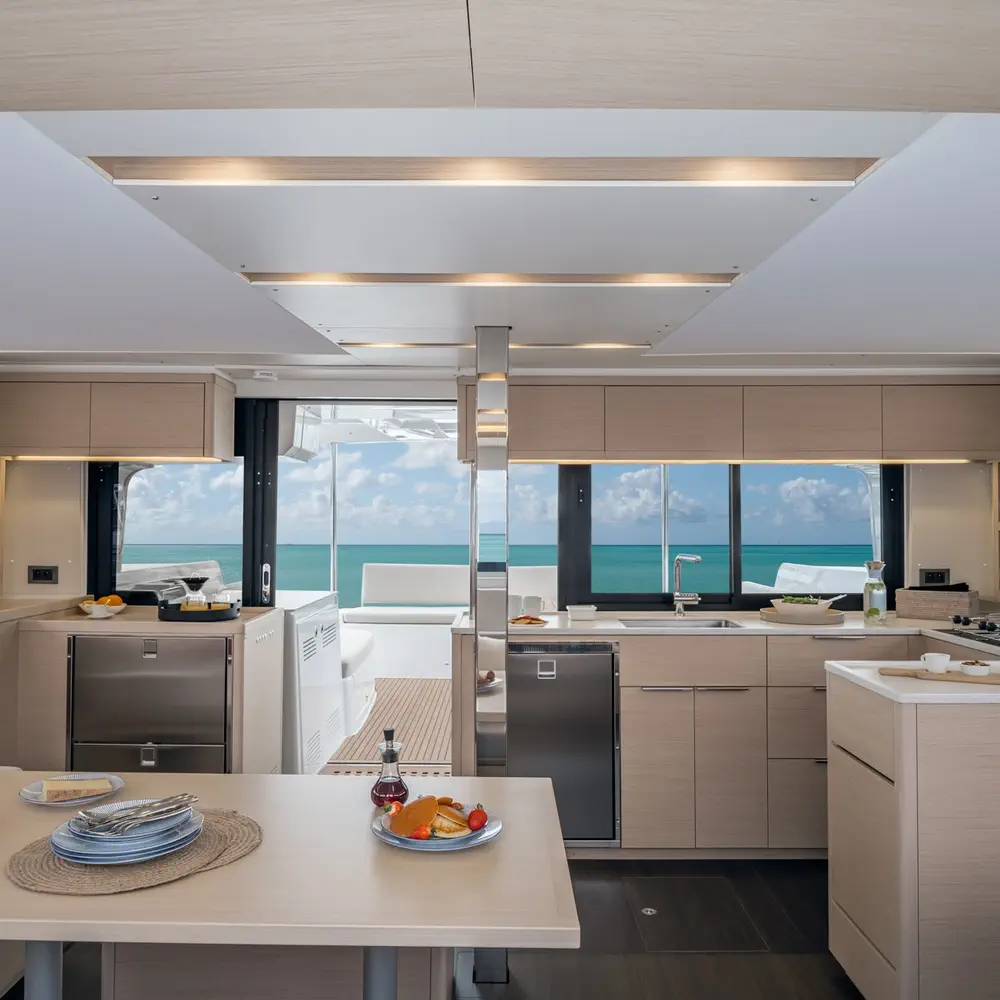 ACTIVE CRUISES 10