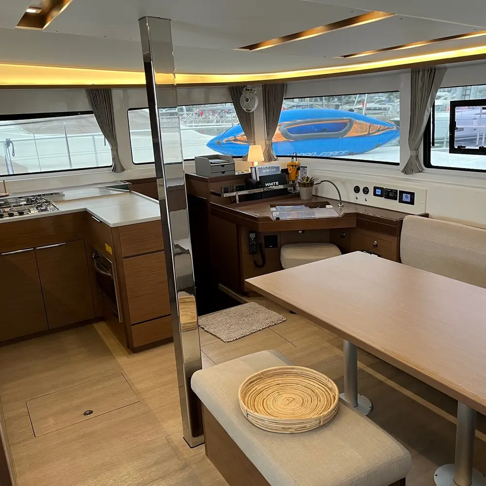 WHITE PEARL (generator, air condition, water maker, 2 SUP free of charge) *Skippered only* 7