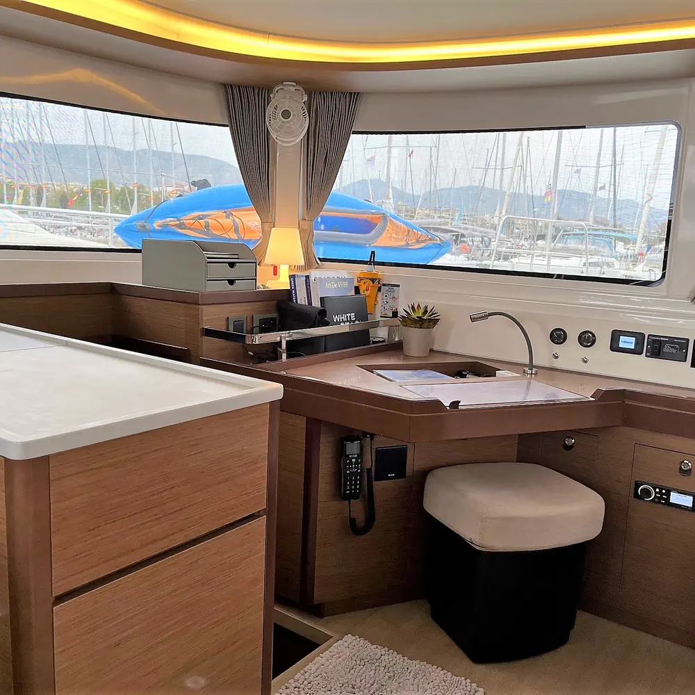 WHITE PEARL (generator, air condition, water maker, 2 SUP free of charge) *Skippered only* 13