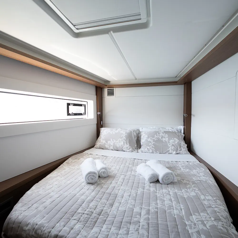 El Marita Brand New 2021 A/C & Generator Skippered 12