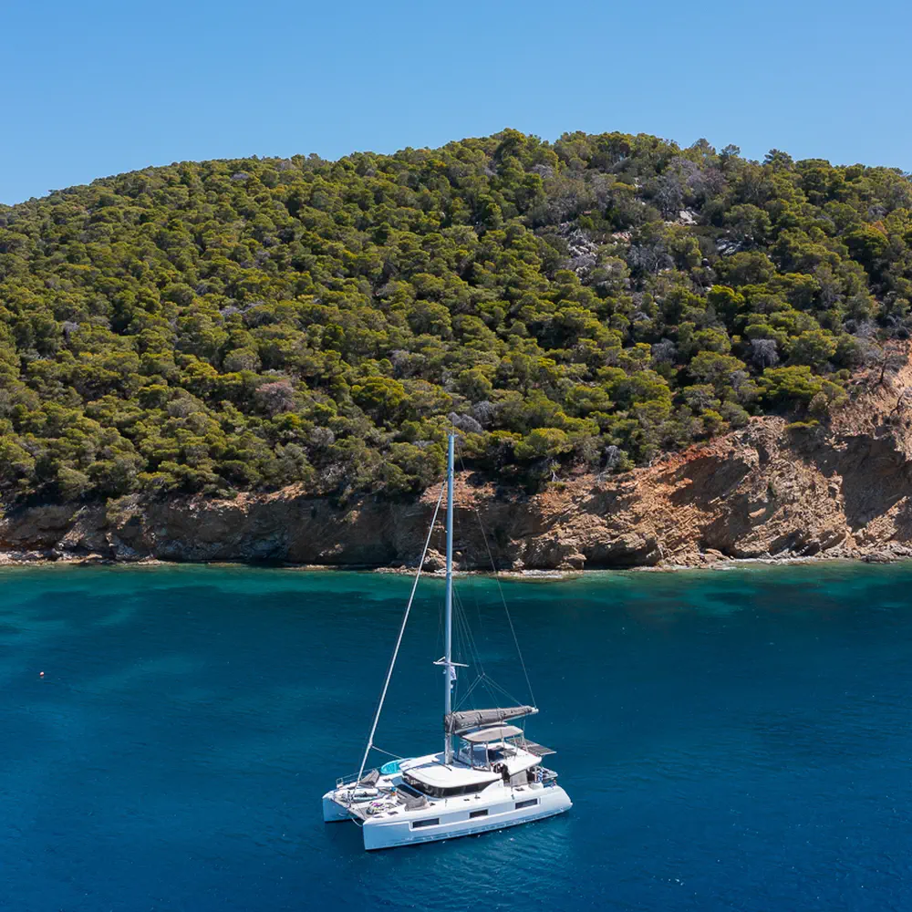 El Marita Brand New 2021 A/C & Generator Skippered 28