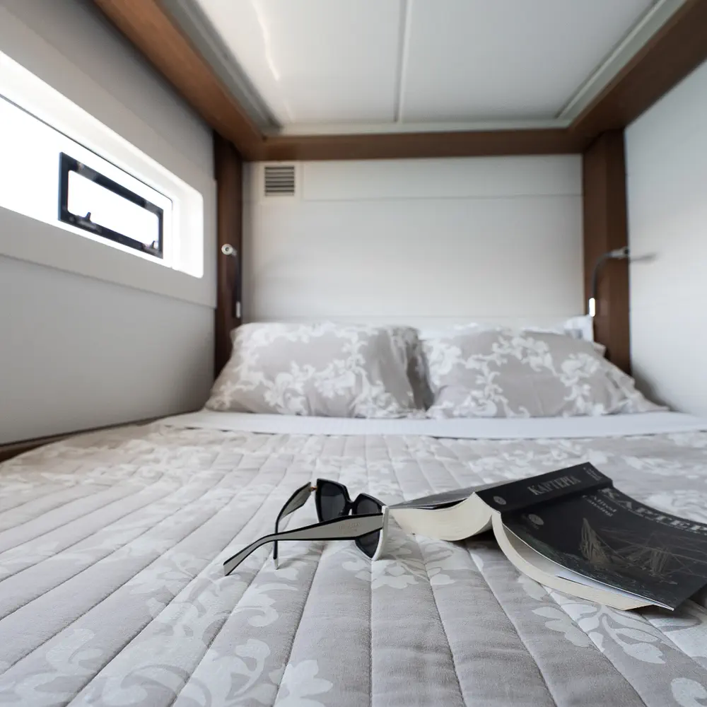 El Marita Brand New 2021 A/C & Generator Skippered 32