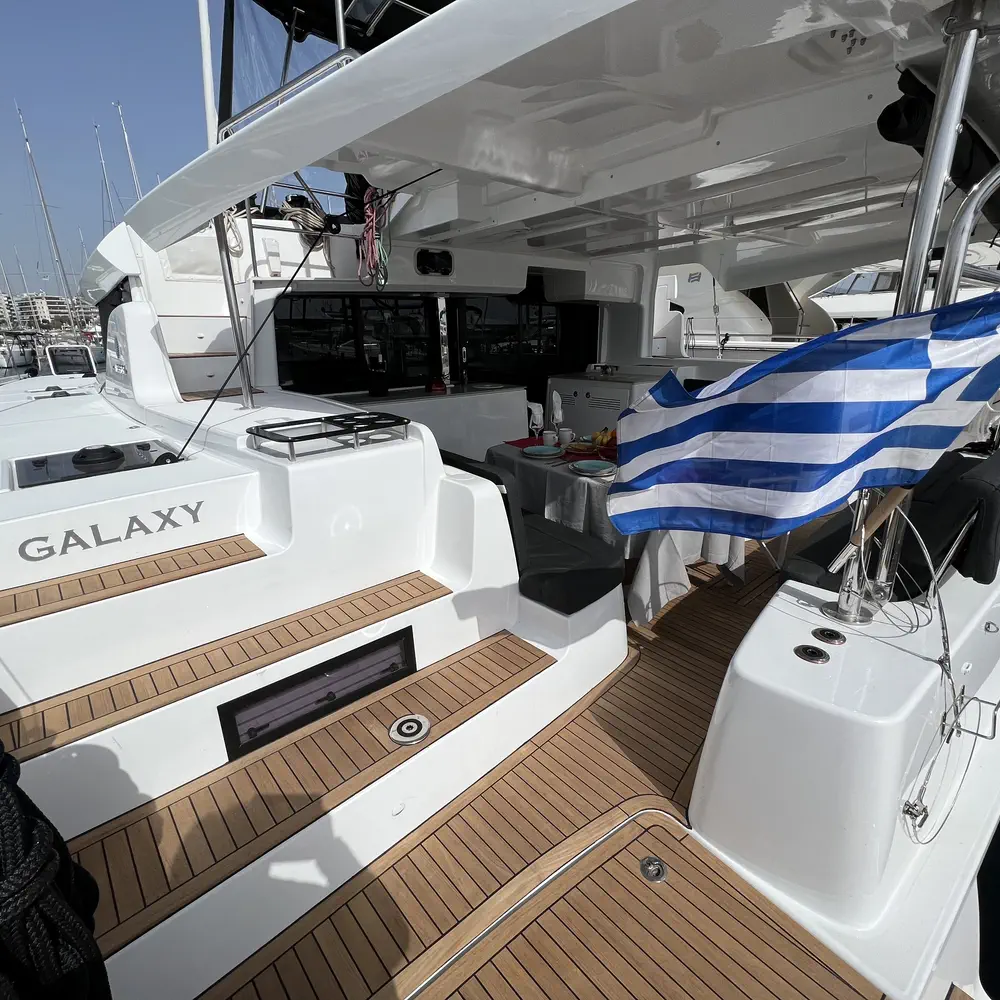GALAXY (air condition, generator, water maker)    _Skippered Only_ 4