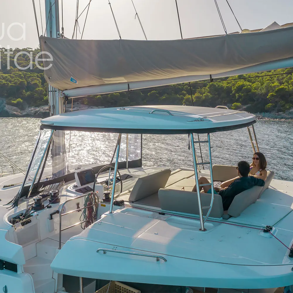 AQUA VITAE (generator, air condition, watermaker, 2 SUP free of charge, underwater lights) *Skippered only* 4