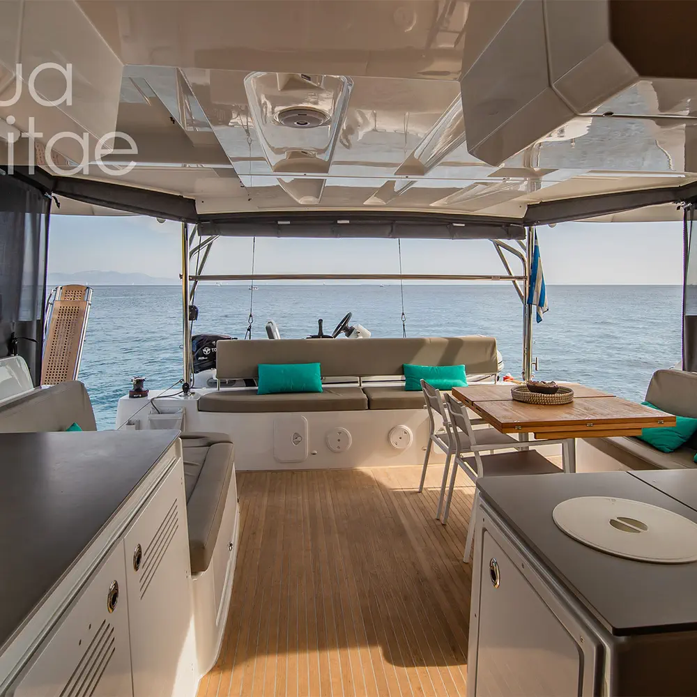 AQUA VITAE (generator, air condition, watermaker, 2 SUP free of charge, underwater lights) *Skippered only* 2