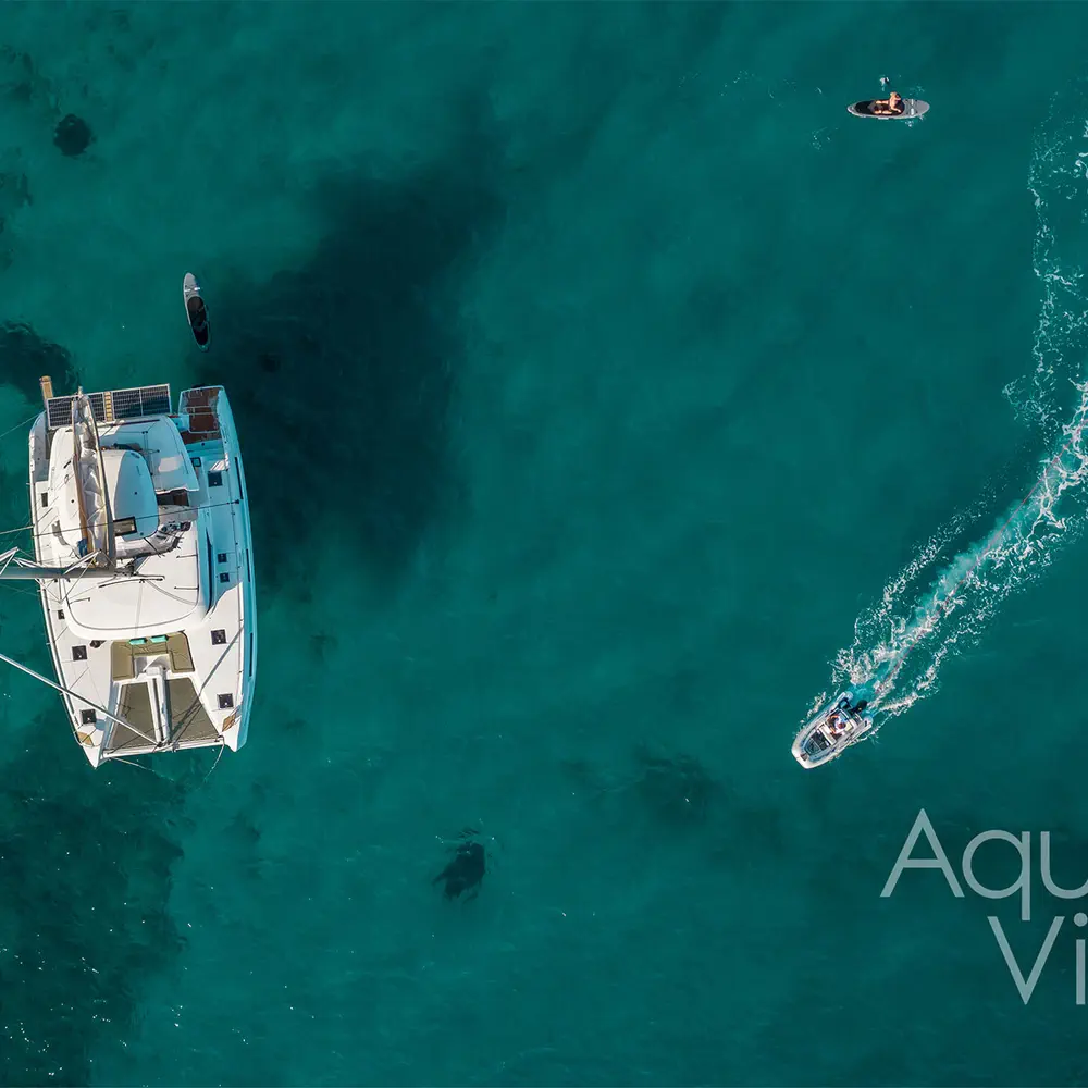 AQUA VITAE (generator, air condition, watermaker, 2 SUP free of charge, underwater lights) *Skippered only* 19