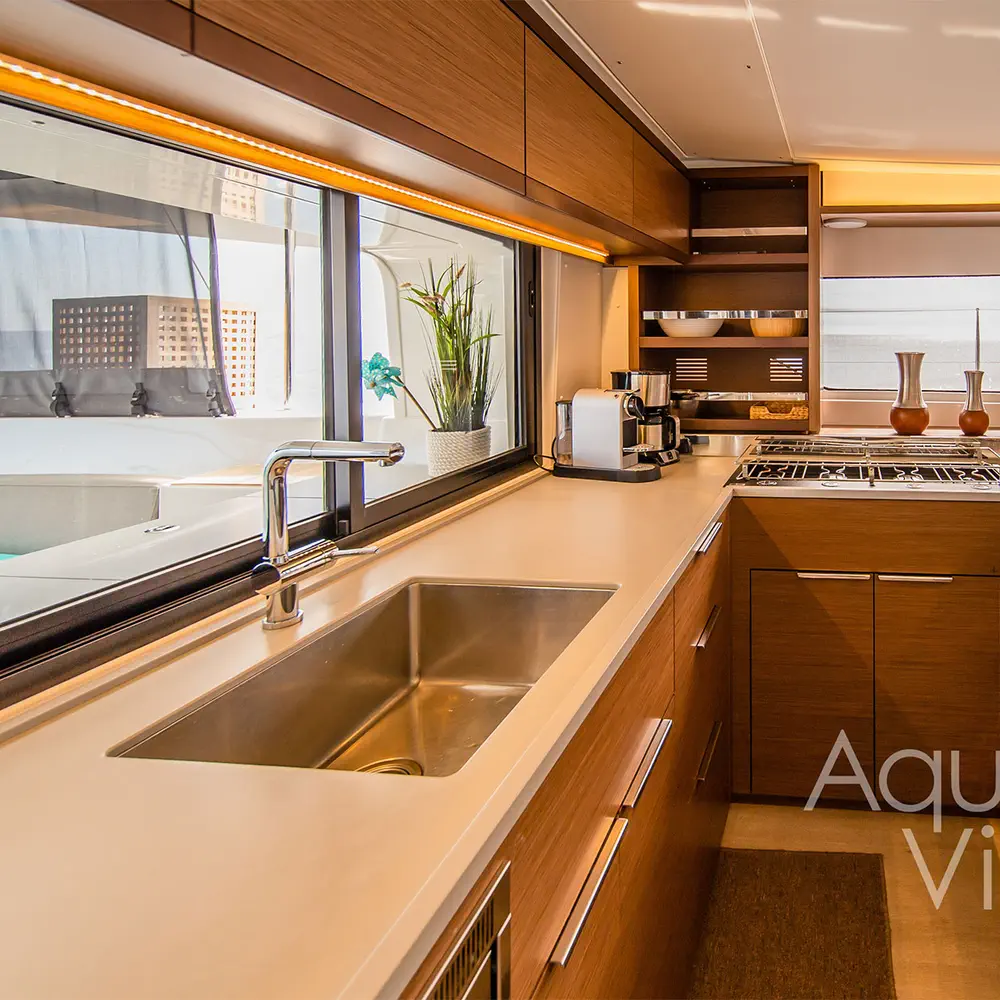 AQUA VITAE (generator, air condition, watermaker, 2 SUP free of charge, underwater lights) *Skippered only* 22