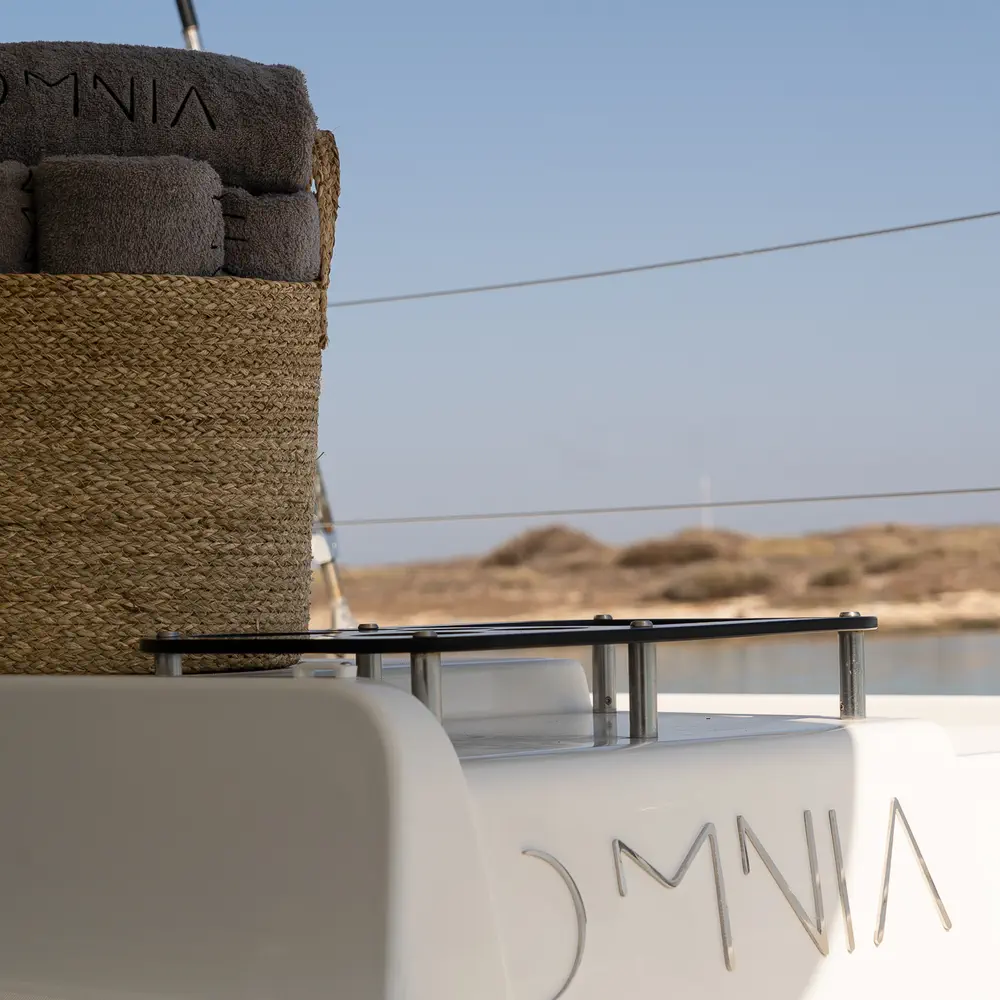 OMNIA  42