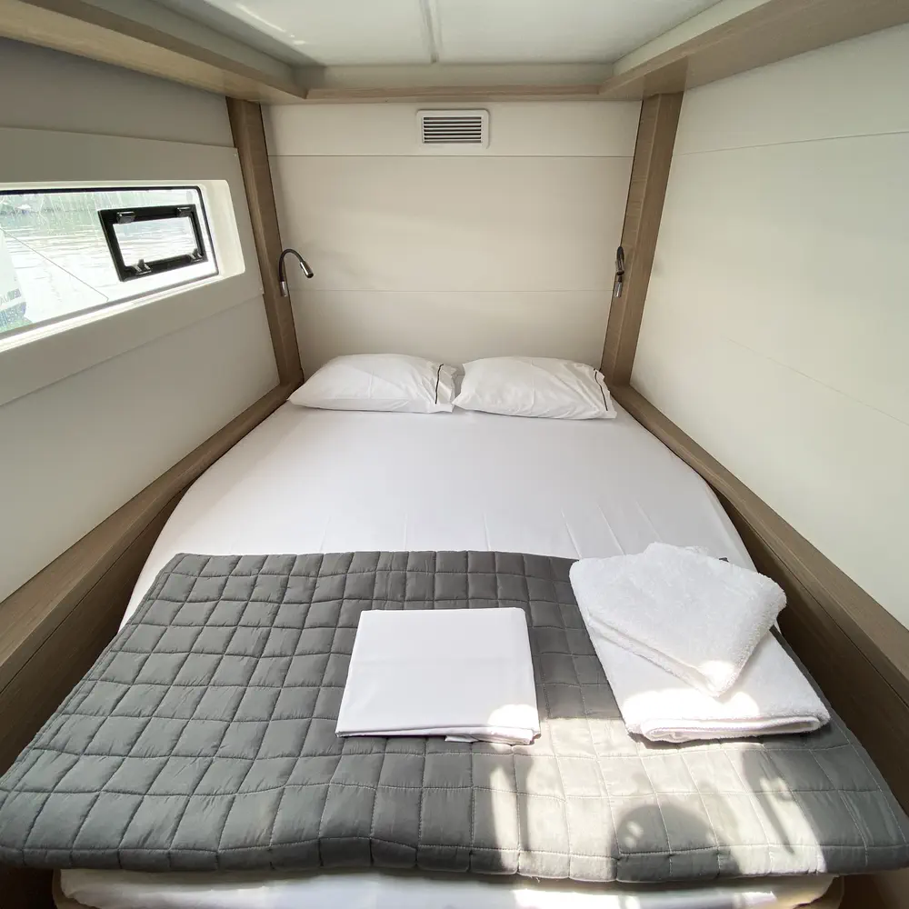 MOONDANCE (A/C , generator,watermaker) Skippered Only  10
