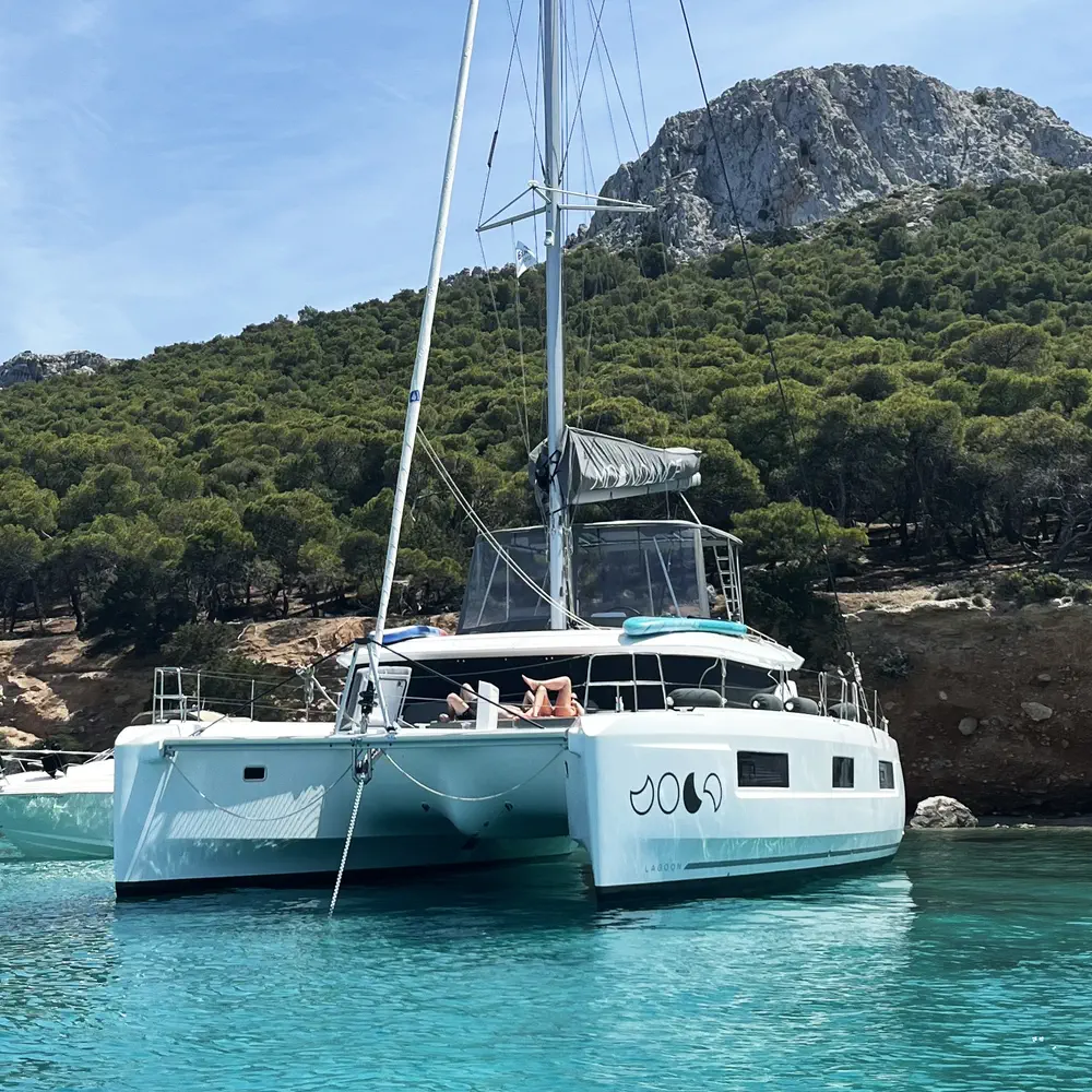 MOONDANCE (A/C , generator,watermaker) Skippered Only  15