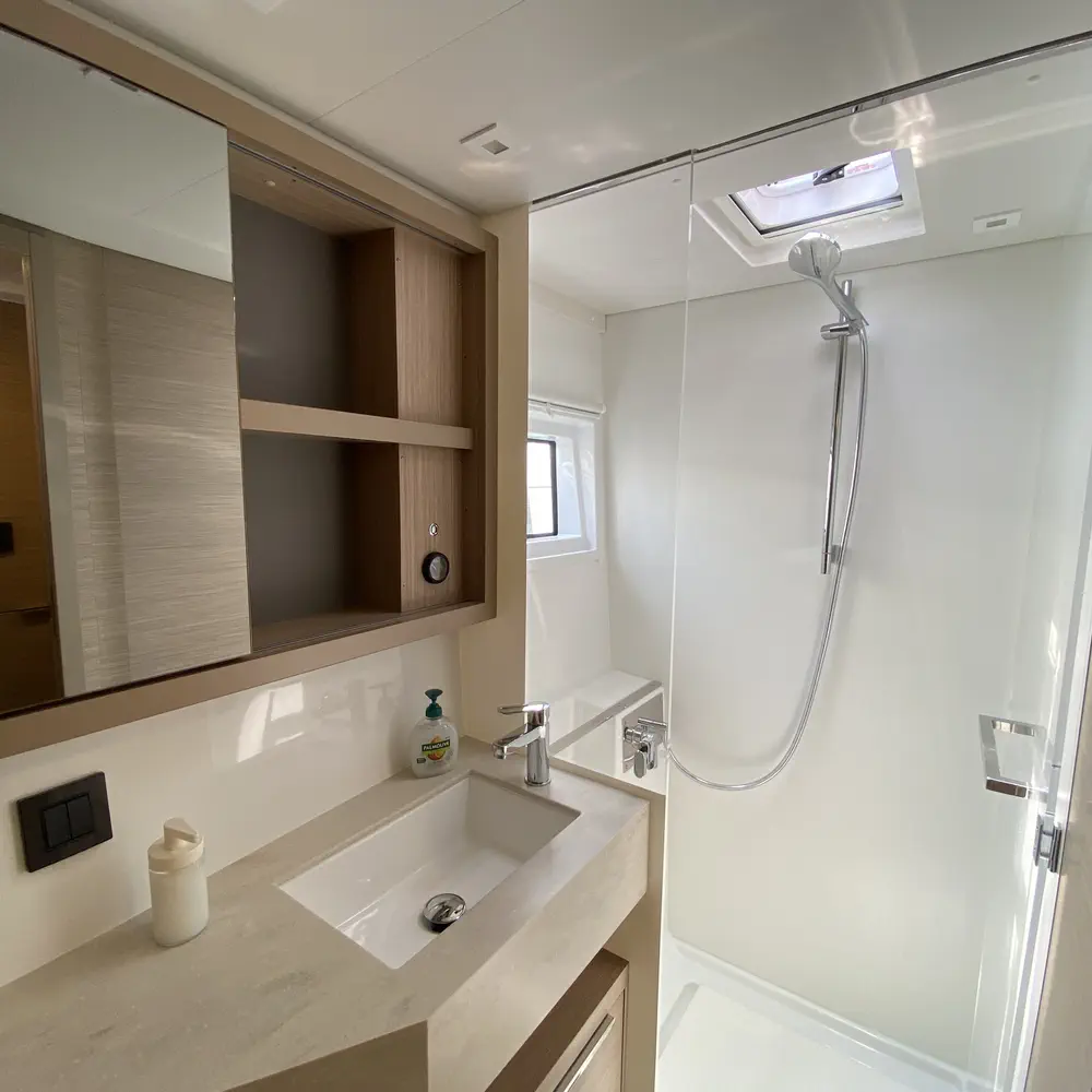 MOONDANCE (A/C , generator,watermaker) Skippered Only  18