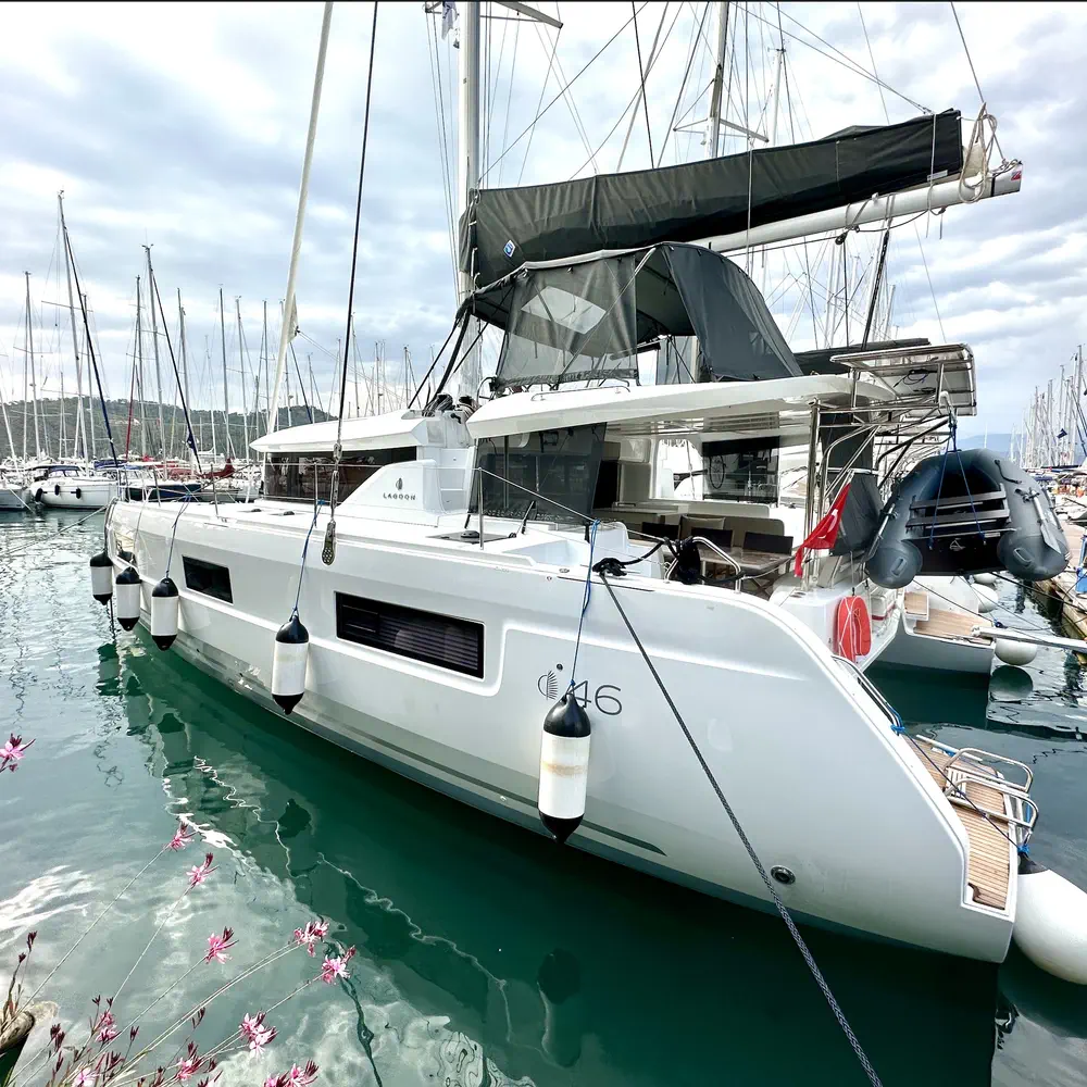 Sail Pegasus 18
