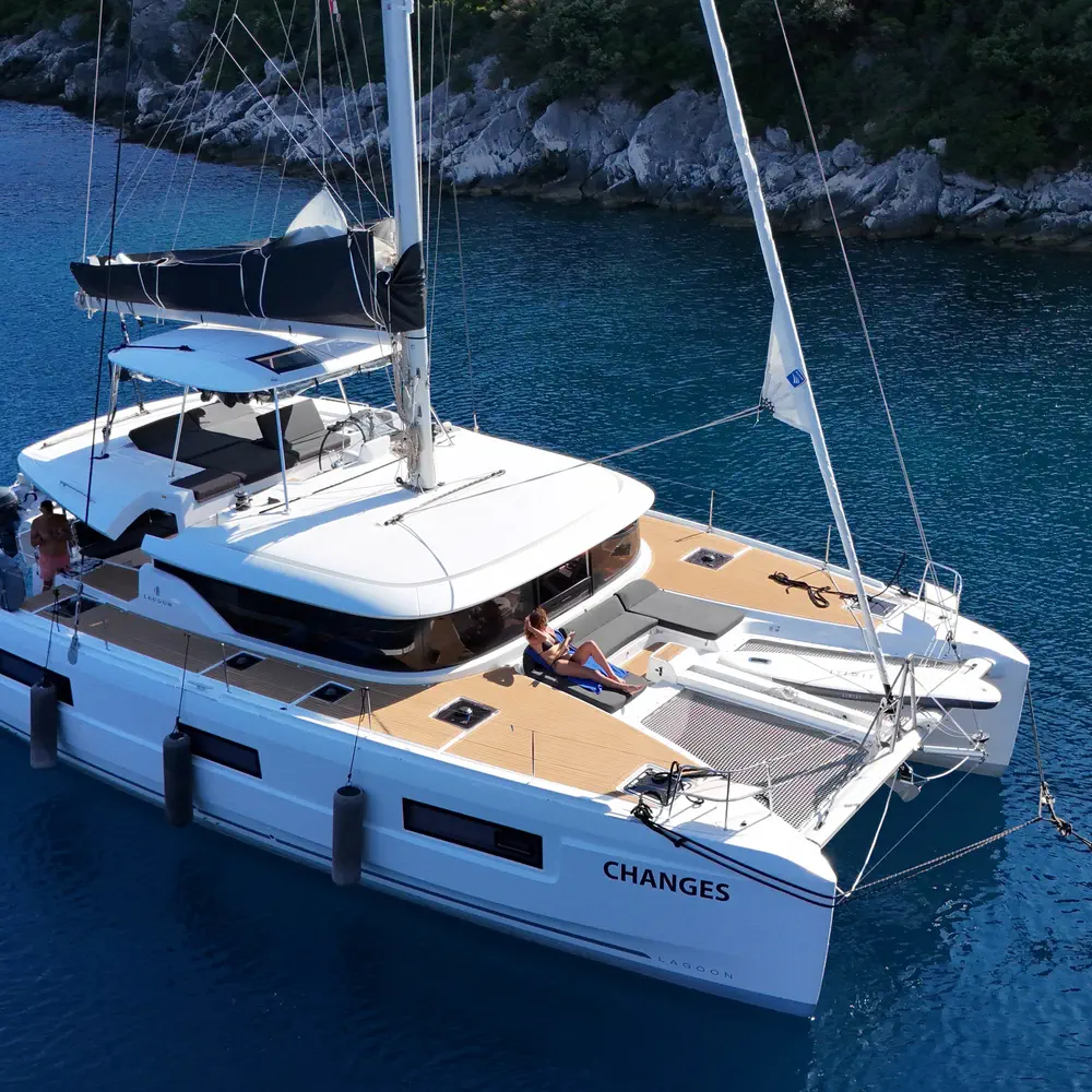 Main image of catamaran, Lagoon 46  Changes
