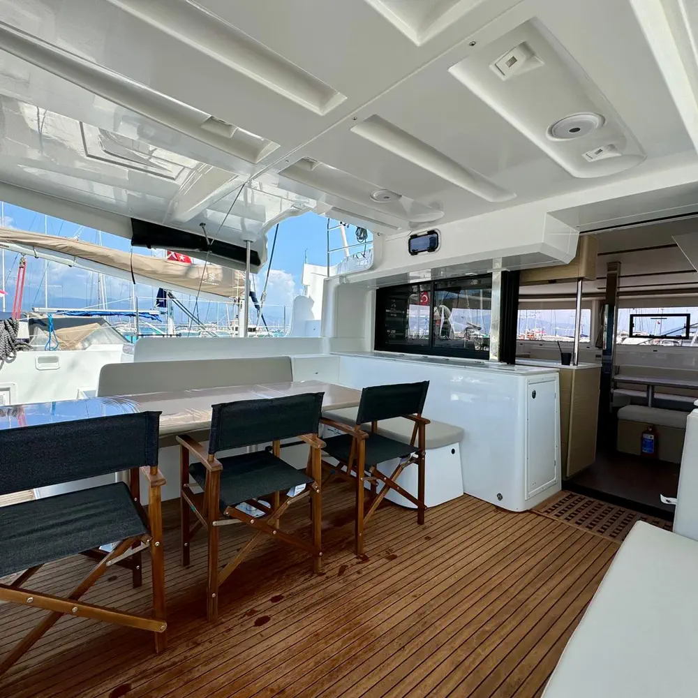 Sail Andromeda 7
