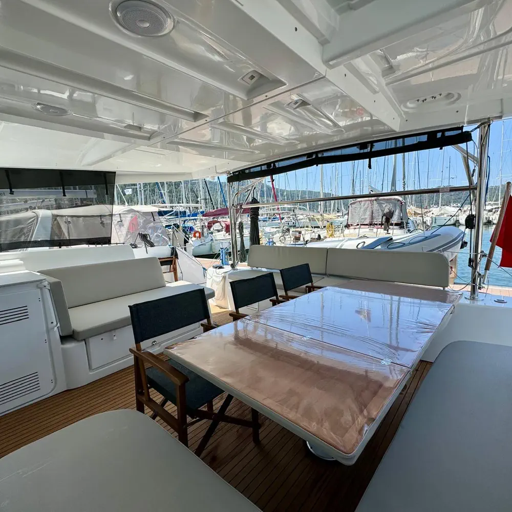 Sail Andromeda 8