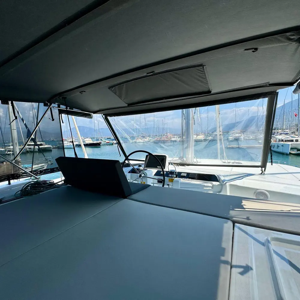 Sail Andromeda 19