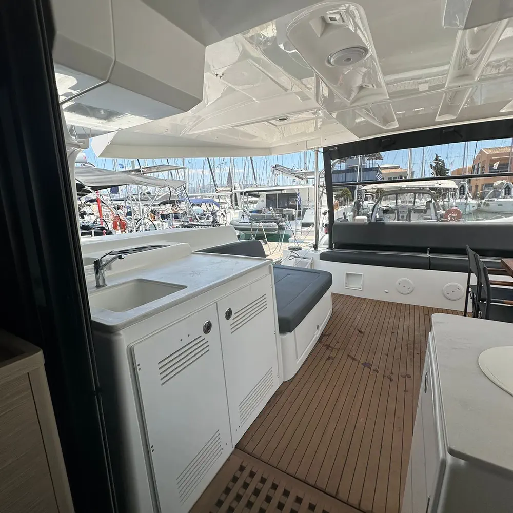 CASS (generator, air condition, water maker, inverter, teak cockpit, underwater lights, 2 SUP free of charge) 13