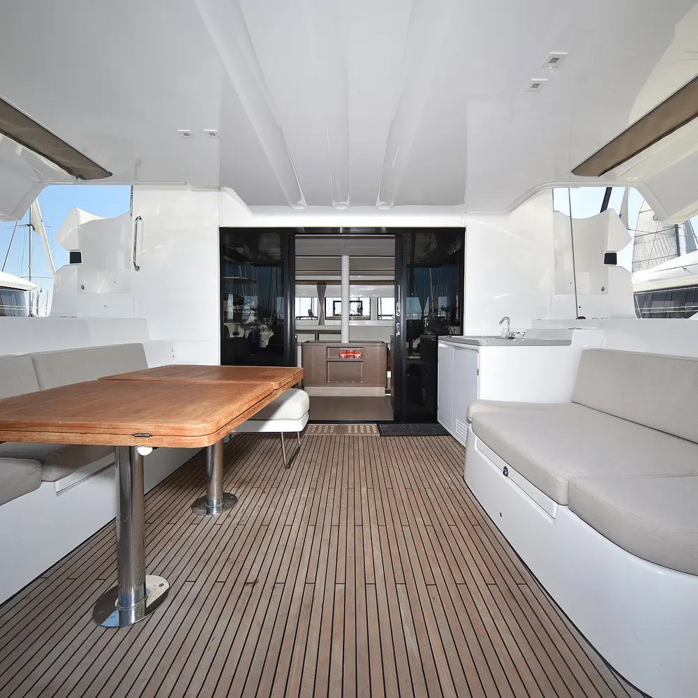 SHADOW 31