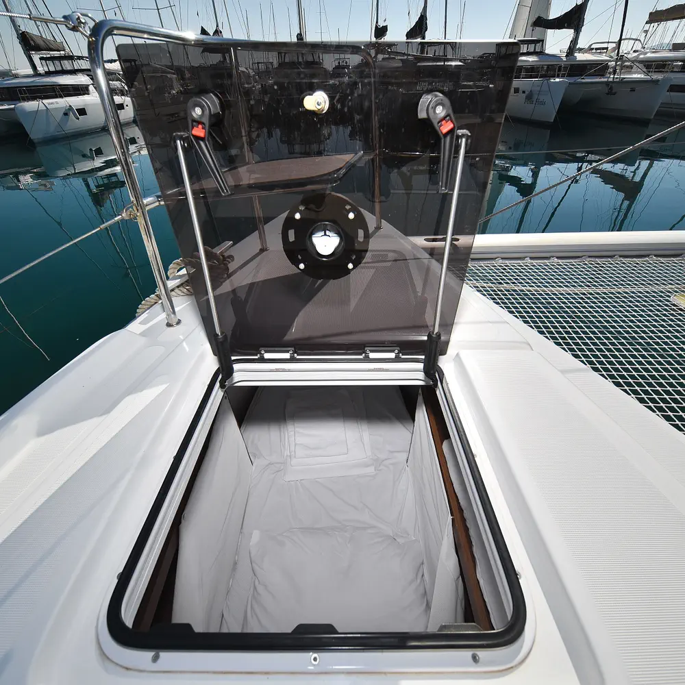 SHADOW 39