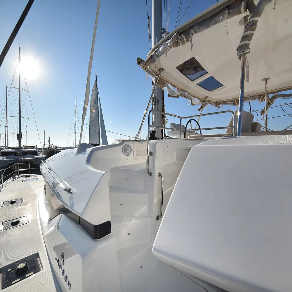LUX 21