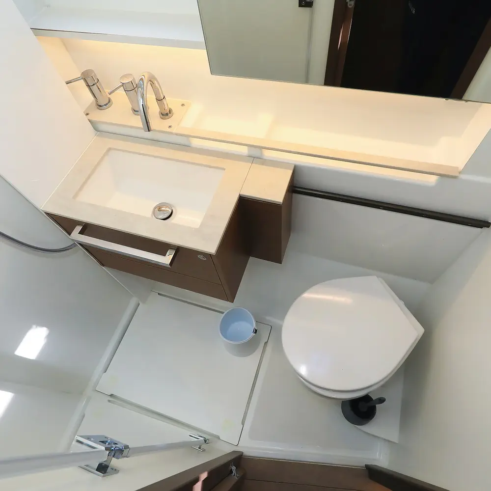 LUX 33