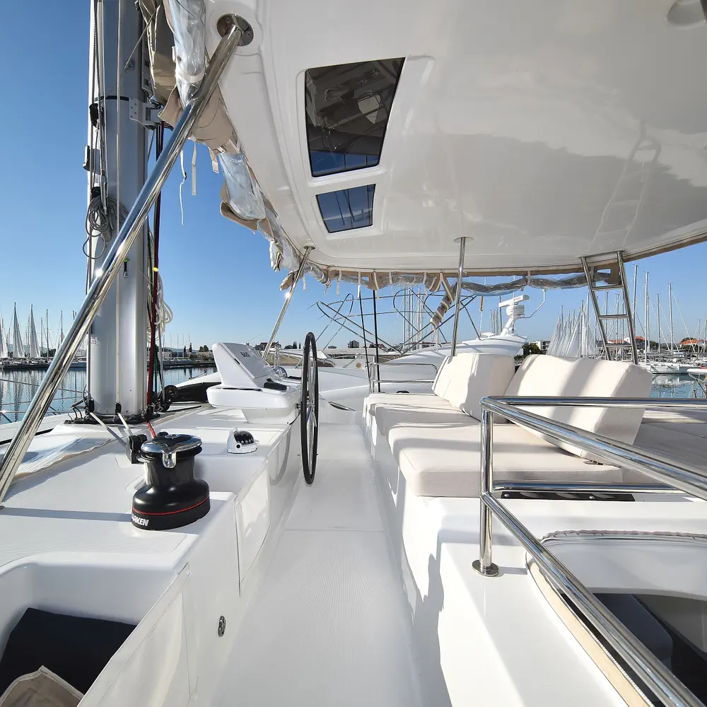 LUX 35