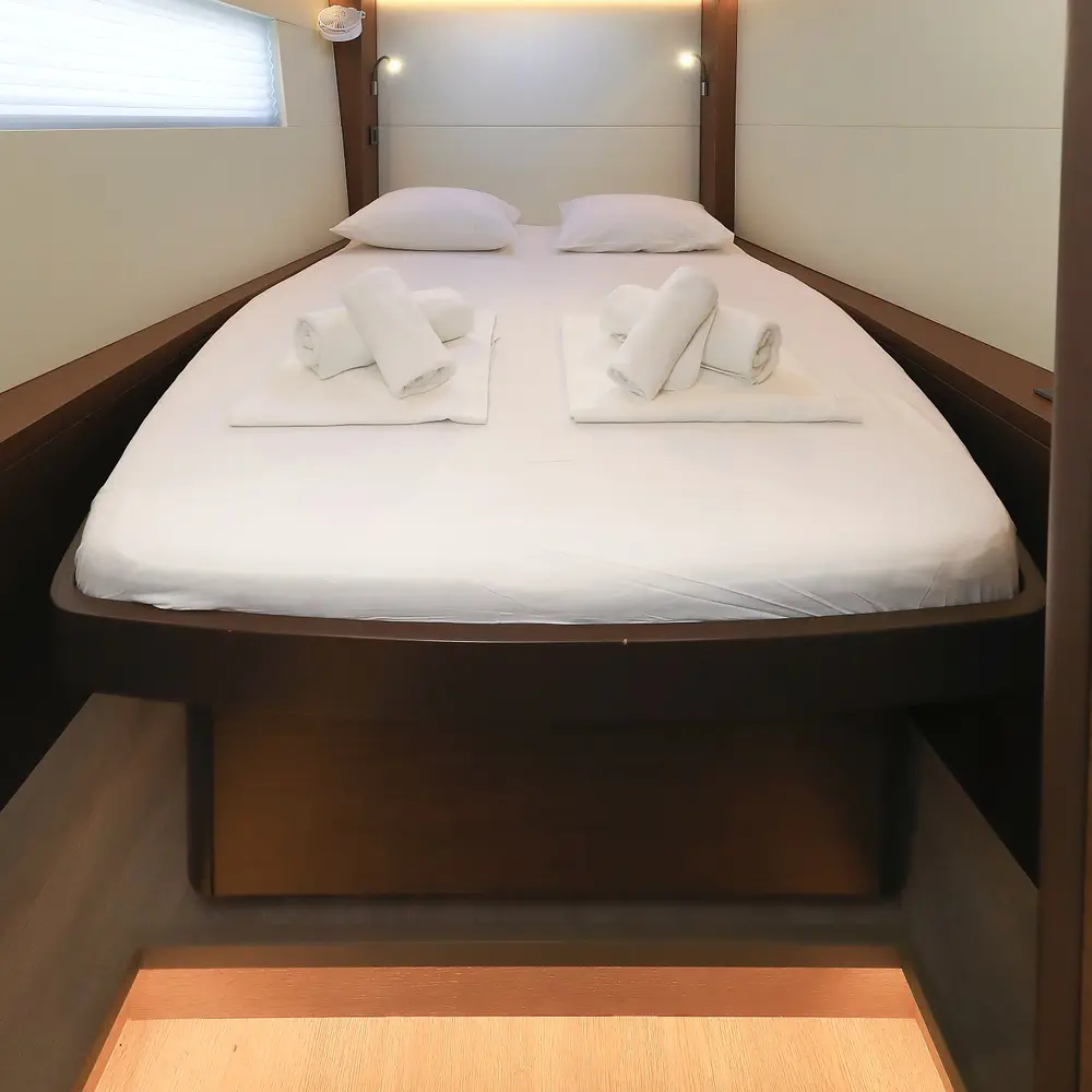 LUX 38