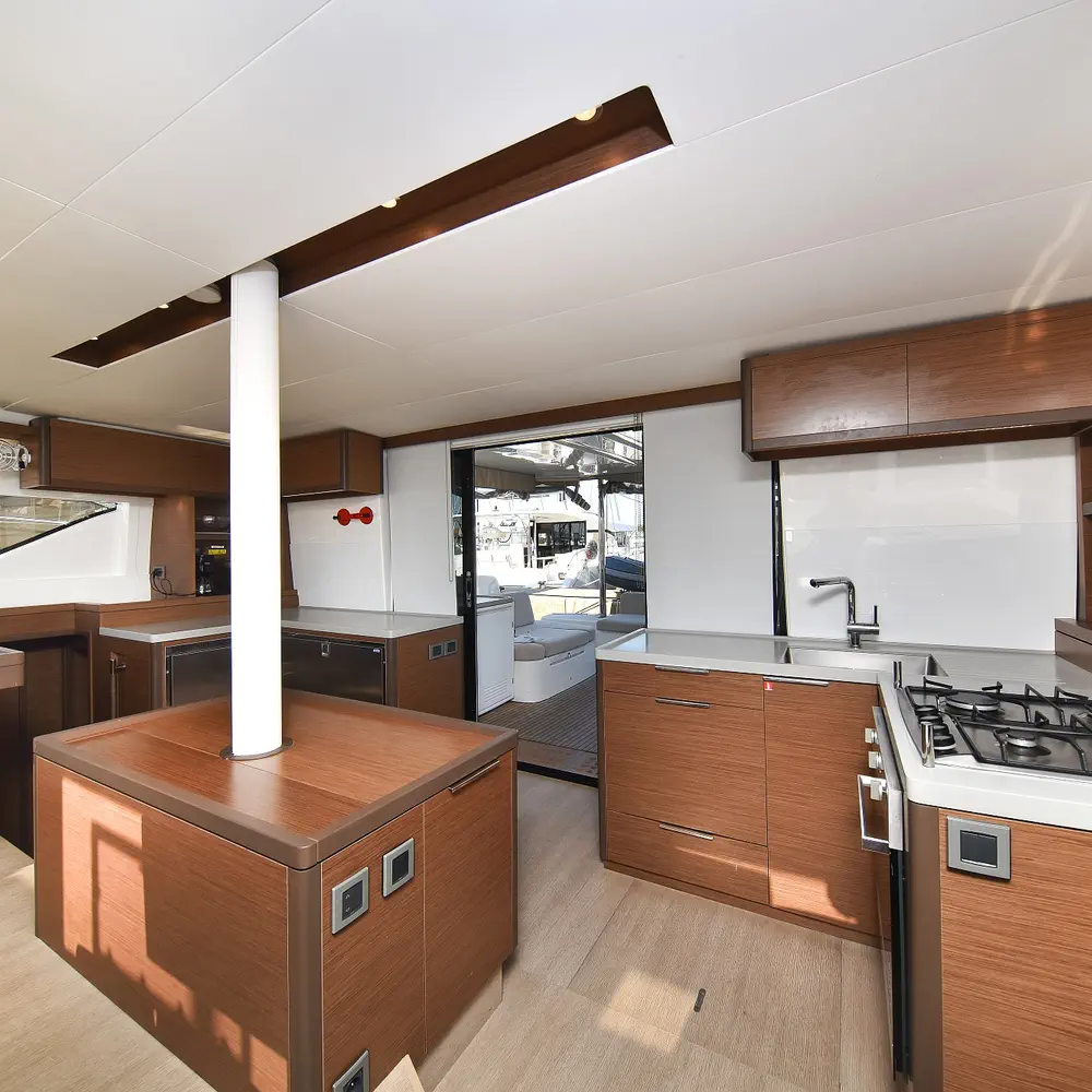 LUX 36
