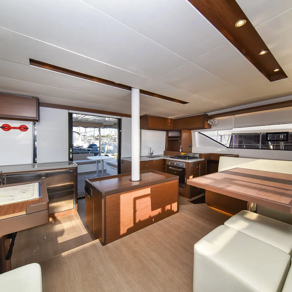 LUX 54